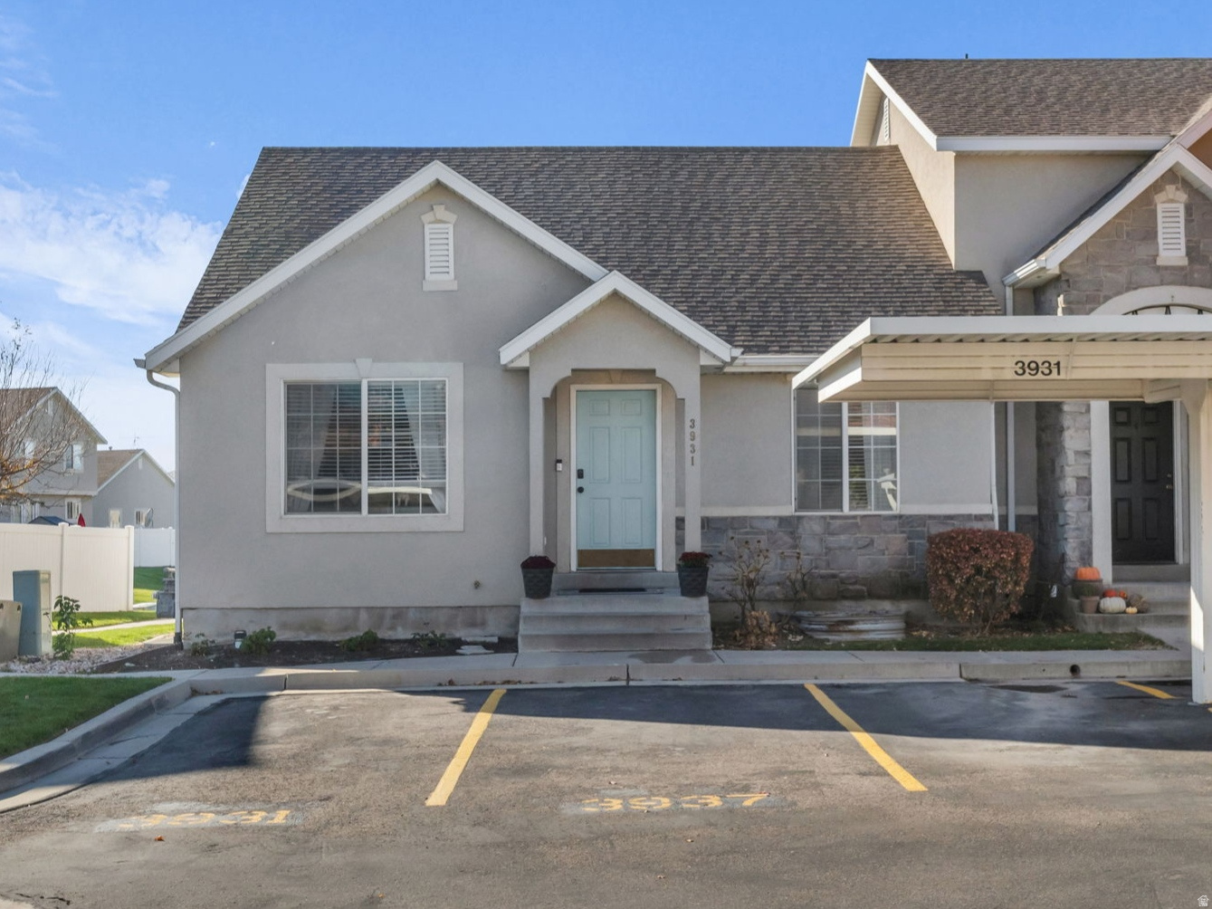 PILGRIMS LANDING - Residential