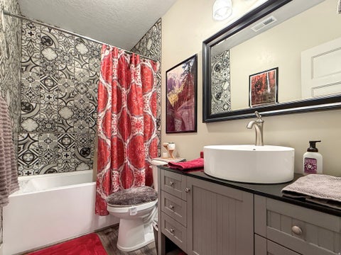 Tiny photo for 4863 JACQUELYN PARK LN, Taylor, UT 84401 (MLS # 2186756)