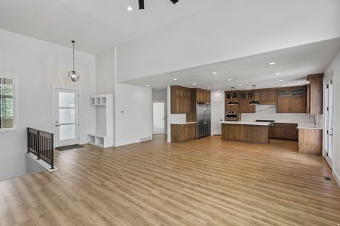 Tiny photo for 728 E MOUNTAIN RD, North Ogden, UT 84414 (MLS # 2156198)