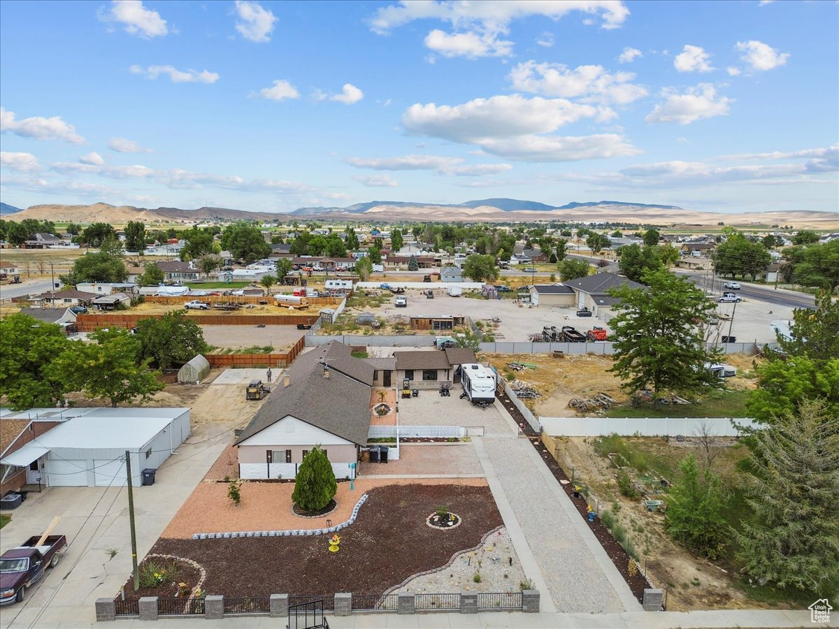 YOUNG PROPERTY - Residential