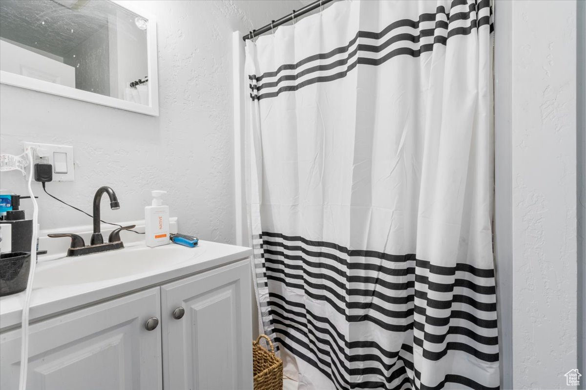 YOUNG PROPERTY - Residential