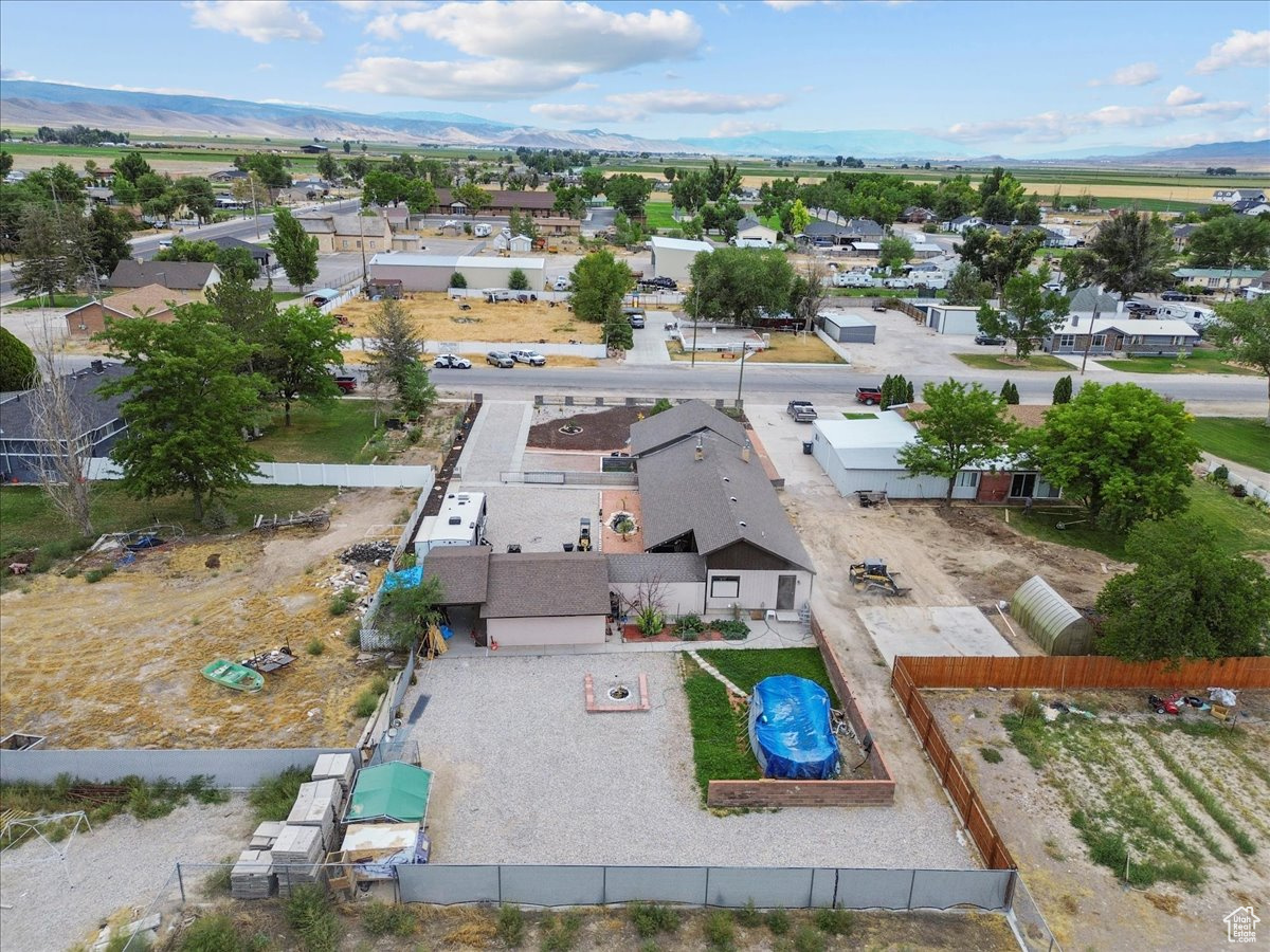 YOUNG PROPERTY - Residential