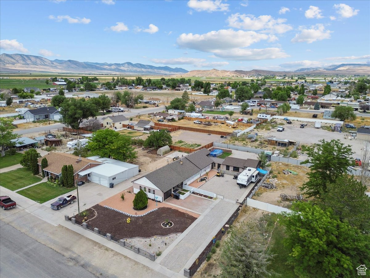 YOUNG PROPERTY - Residential