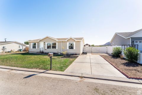 Tiny photo for 3543 W 700 N, Maeser, UT 84078 (MLS # 2114727)