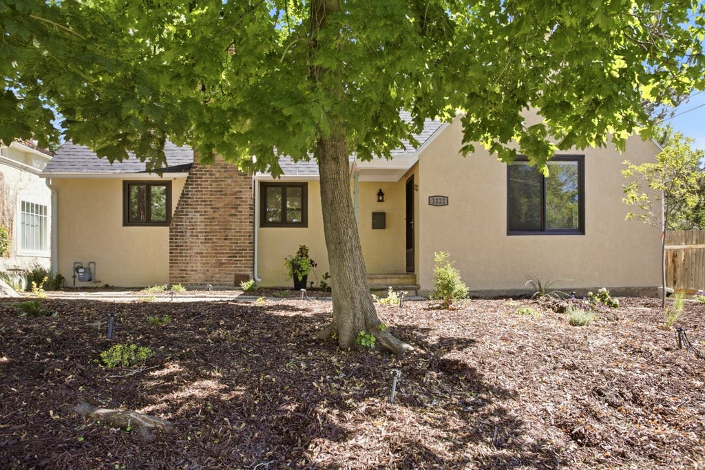 Photo of 1222 E 900 S, Salt Lake City, UT 84105 (MLS # 2166281)