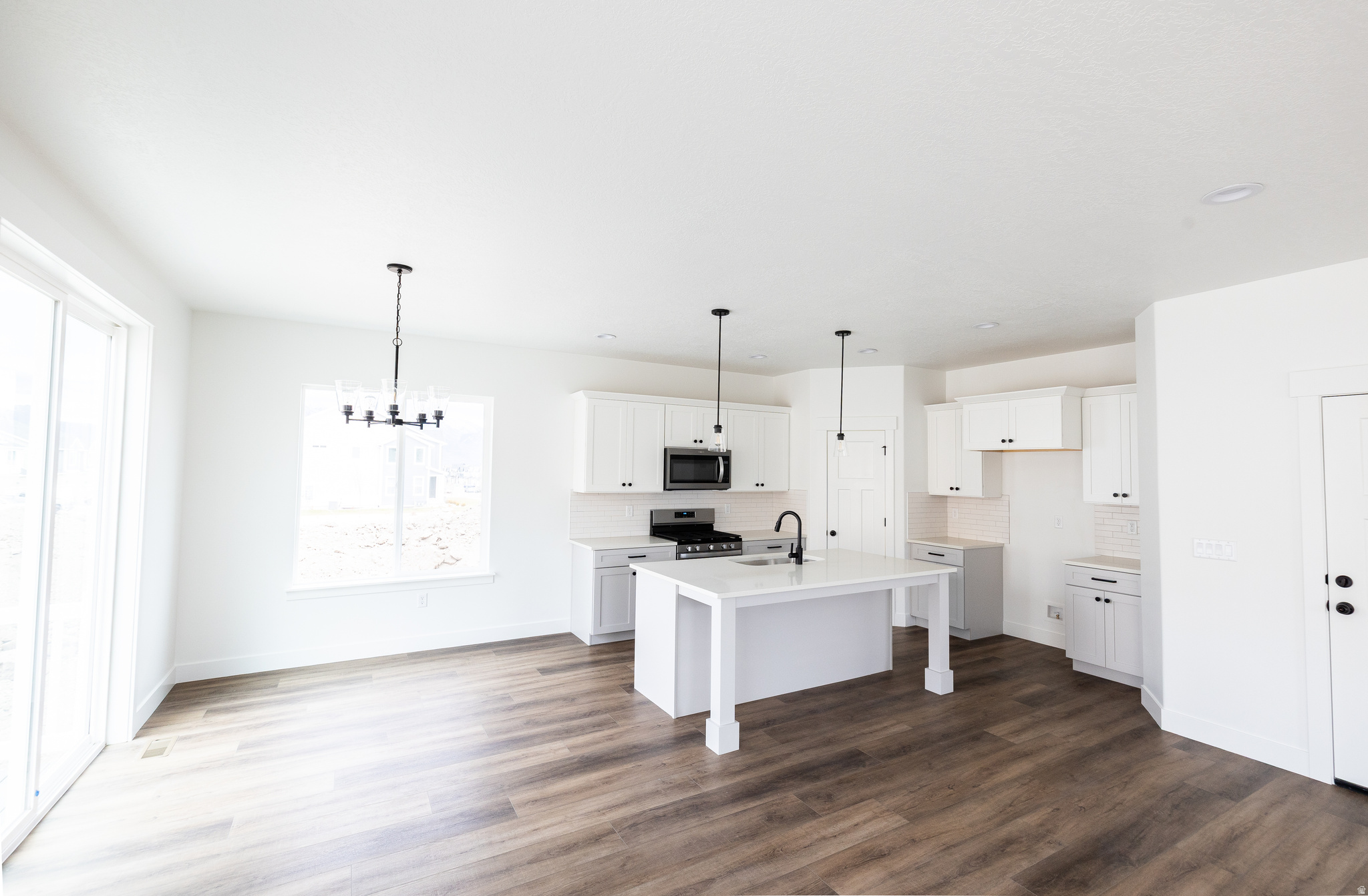 RIVER POINT - Residential