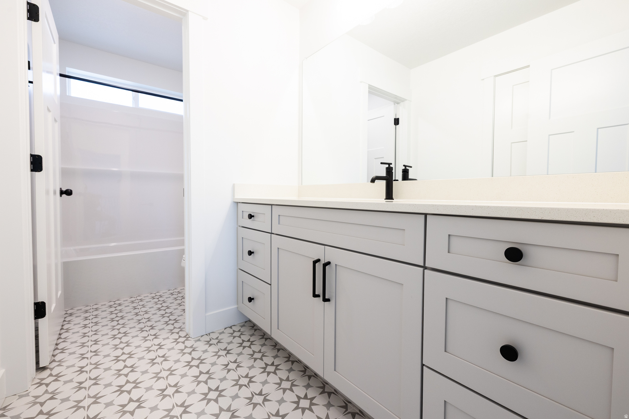 RIVER POINT - Residential