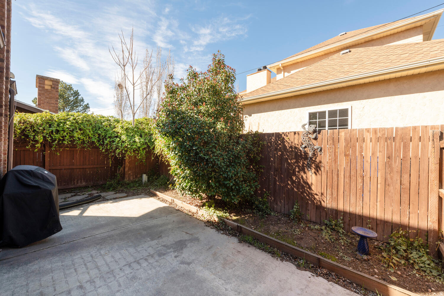 CAPSTONE - Residential