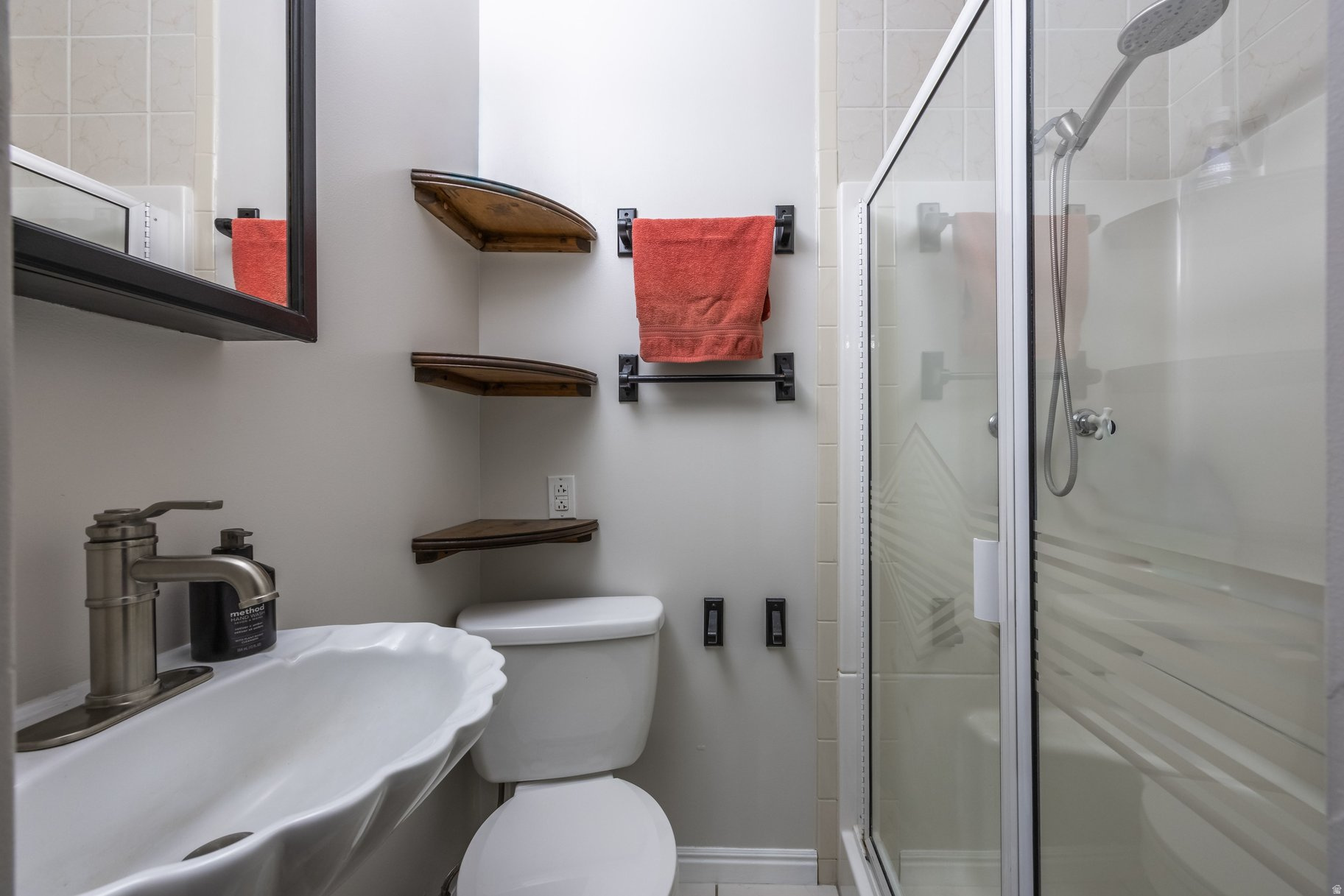 REYNOLDS - Residential