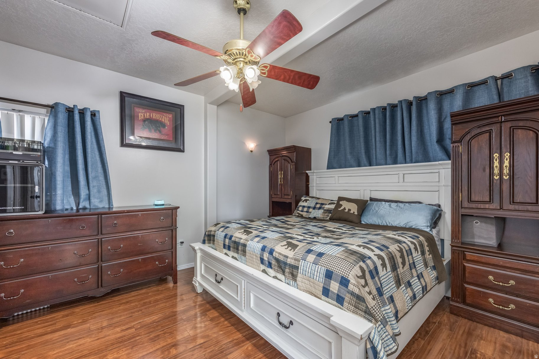 REYNOLDS - Residential