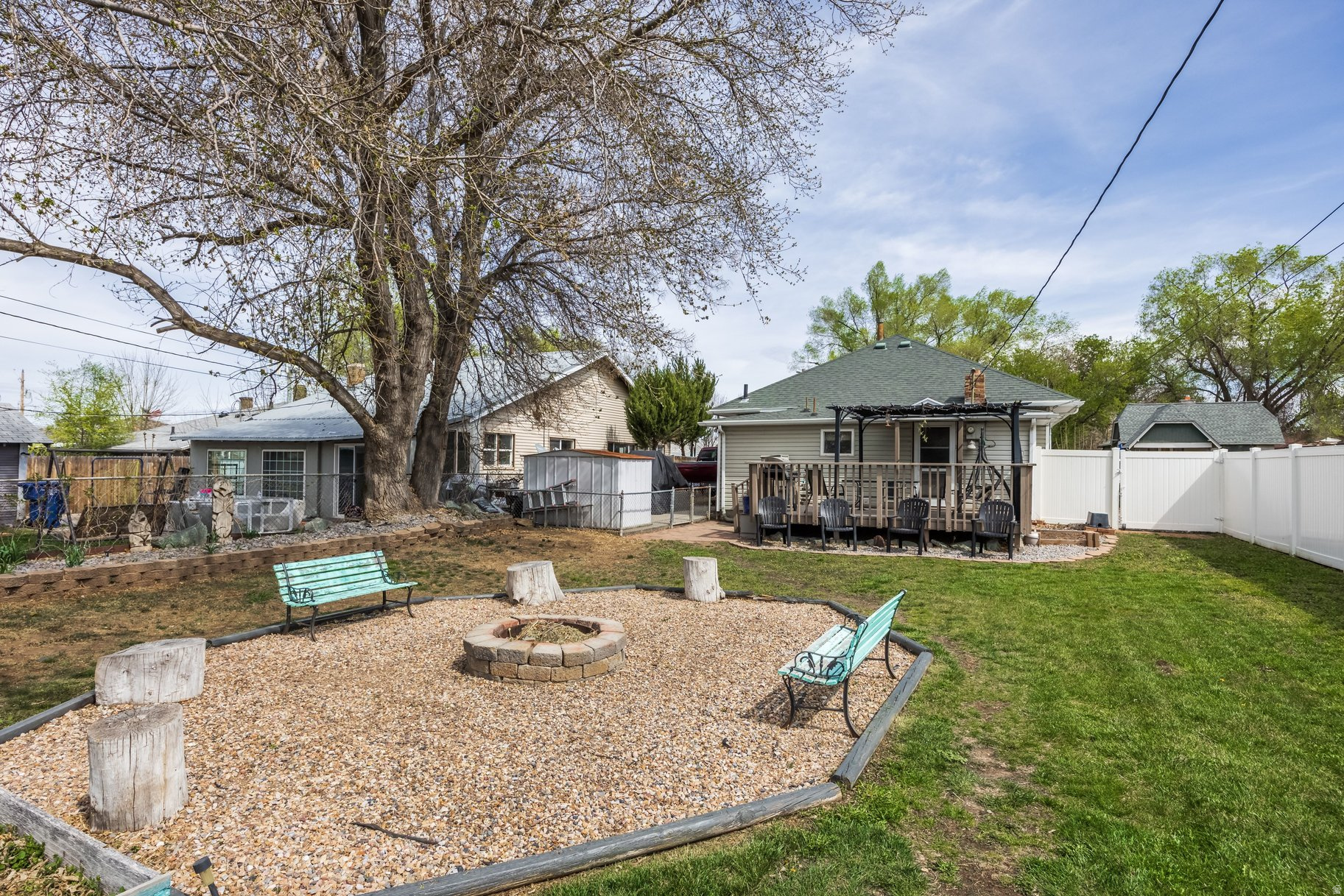 REYNOLDS - Residential