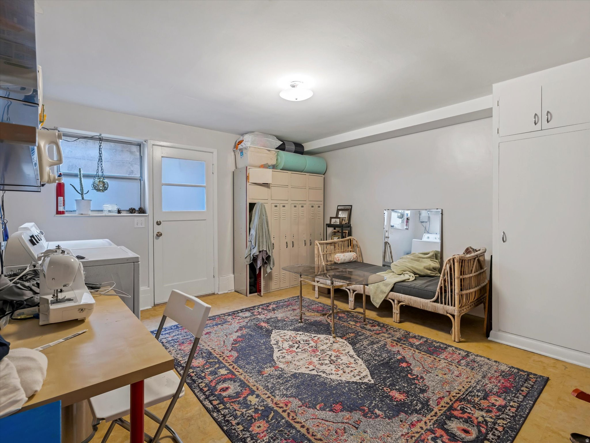 CAPITOL HILL - Residential Income