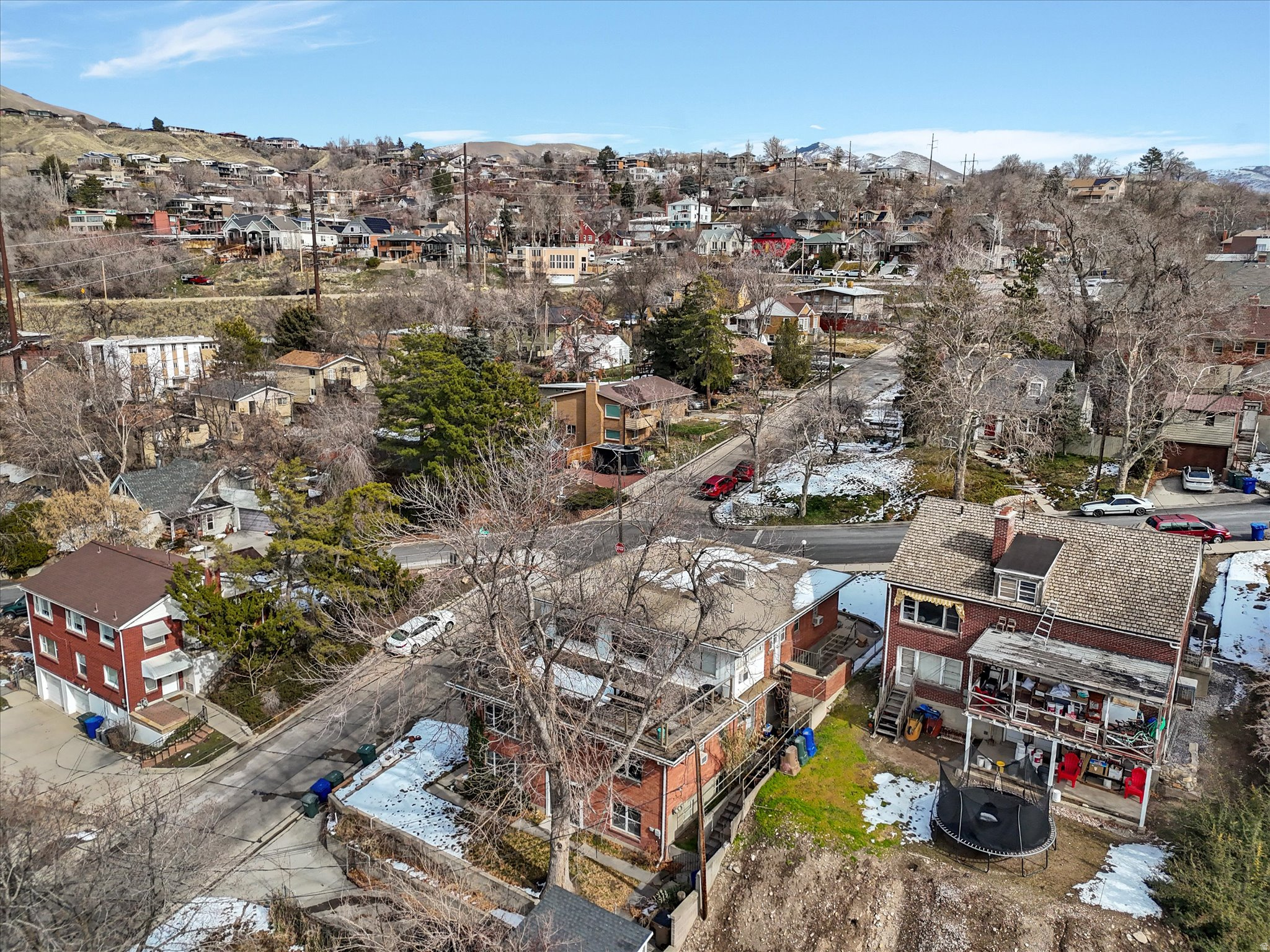 CAPITOL HILL - Residential Income