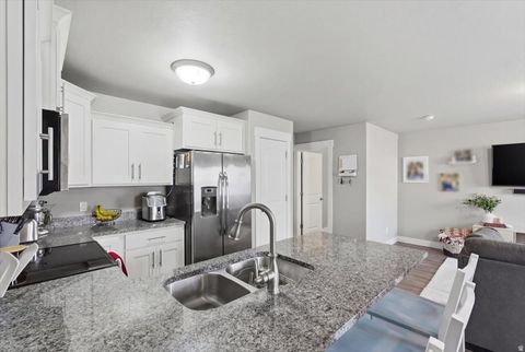 Tiny photo for 248 W 1950 N, Harrisville, UT 84414 (MLS # 2133509)