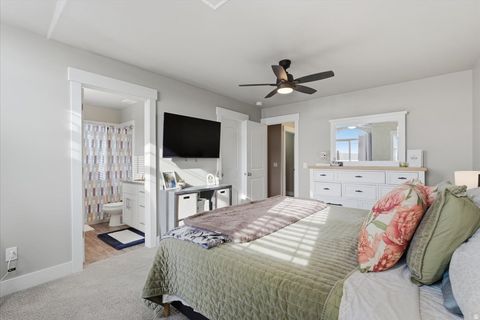 Tiny photo for 248 W 1950 N, Harrisville, UT 84414 (MLS # 2133509)