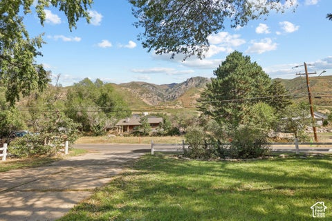 Tiny photo for 1731 VALLEY VIEW DR, Layton, UT 84040 (MLS # 2187691)