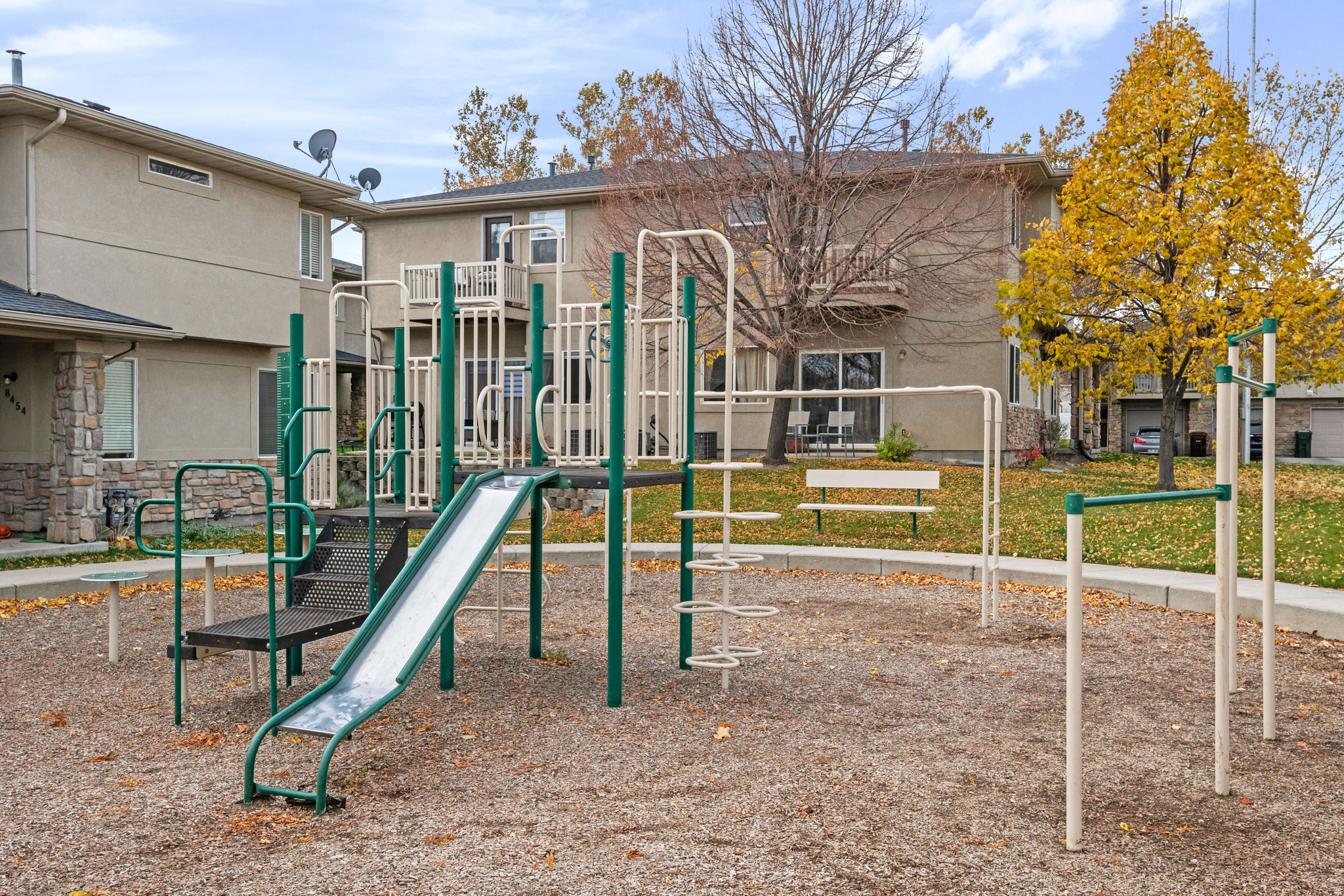 IVY SPRINGS CONDOMINIUMS PHASE 2 - Residential