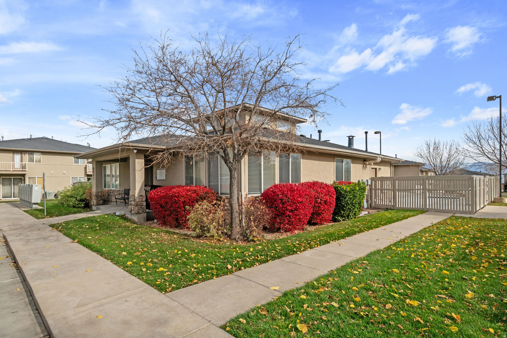 IVY SPRINGS CONDOMINIUMS PHASE 2 - Residential