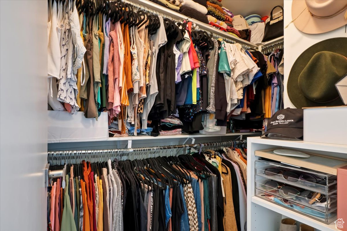 ROOFTOPS AT 78 HUNDRED TOWNHOMES - Residential