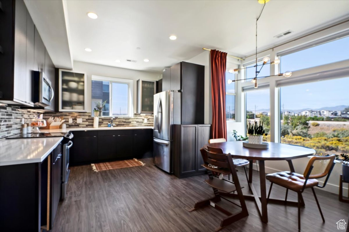 ROOFTOPS AT 78 HUNDRED TOWNHOMES - Residential