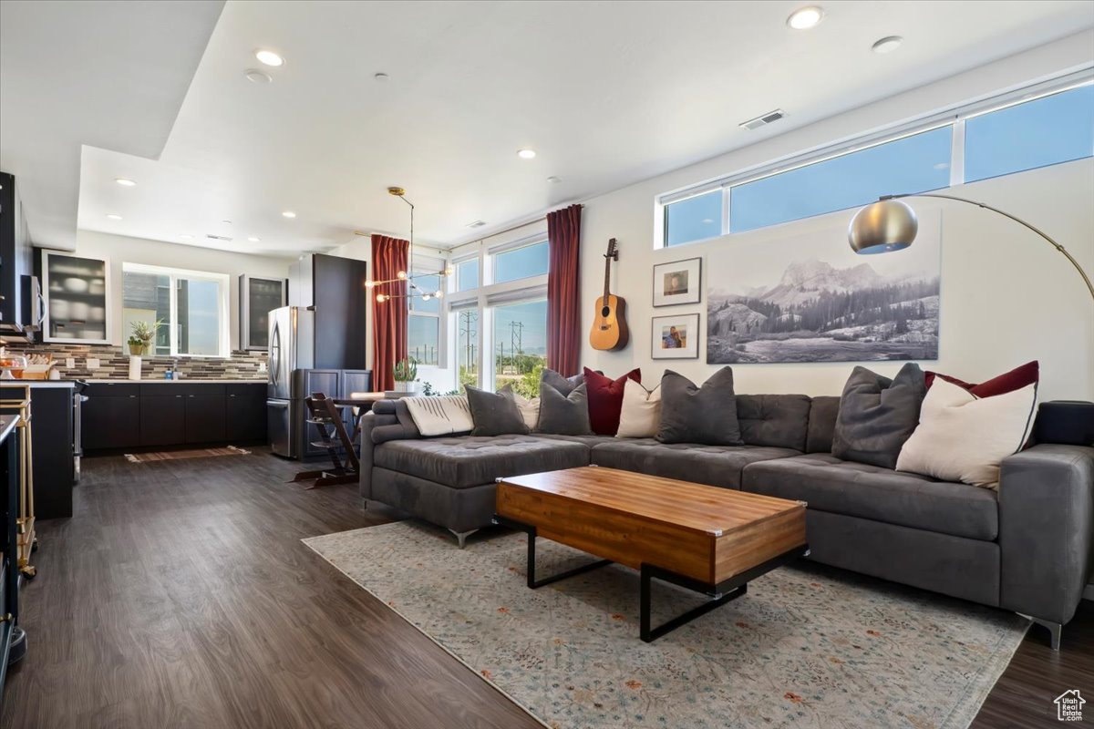 ROOFTOPS AT 78 HUNDRED TOWNHOMES - Residential