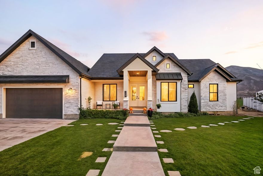 OPEN HOUSE this Saturday Oct. 18th. 10-12:30. Don't miss this beautiful home in the Vincent Ridge Subdivision of Spanish fork. Floor plan and detail finishes of the home are one of a kind, like the spacious floor plan, master bedroom, custom walk in closet, detailed fireplace, and finished party.  This home is in a culdesac, with a large lot and open backyard with a mountain view. There is an outlet for your electric car, Rv electric hookup, and hot tub outlet!  The side of  the garage has enough space for all your parking needs of extra cars, trailers or a boat. Make this your forever home!