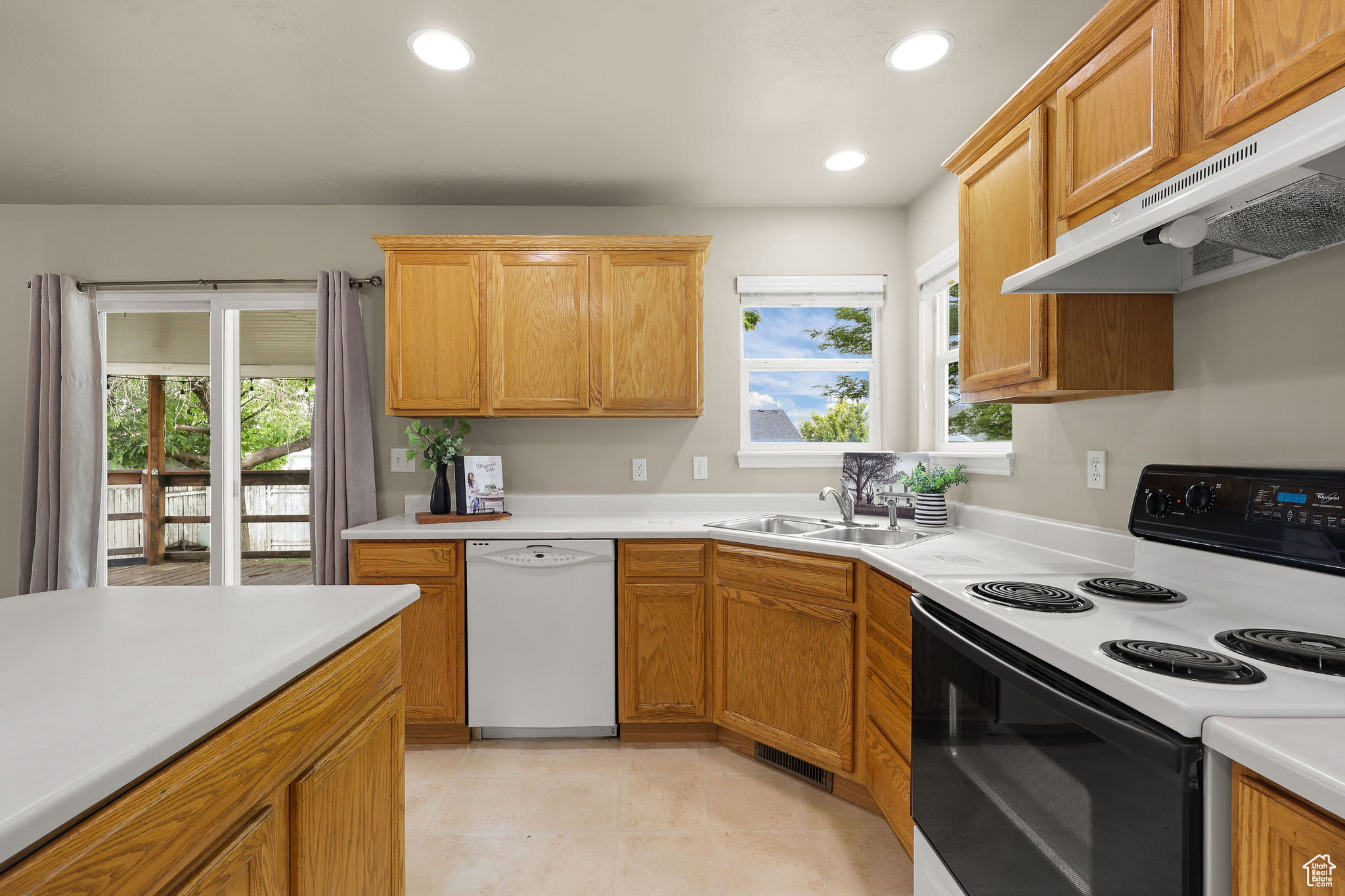 MEADOW CREEK - Residential