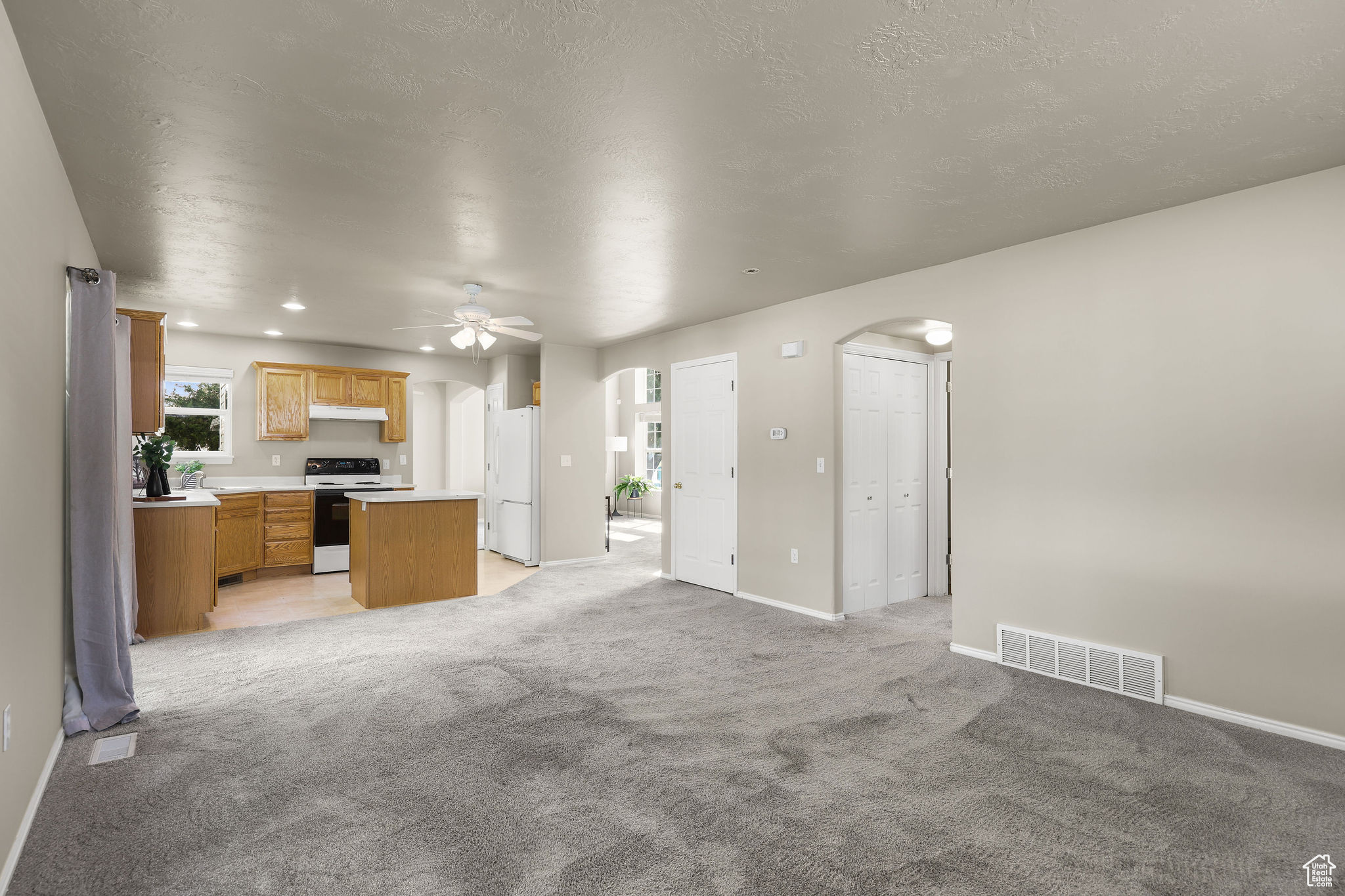 MEADOW CREEK - Residential