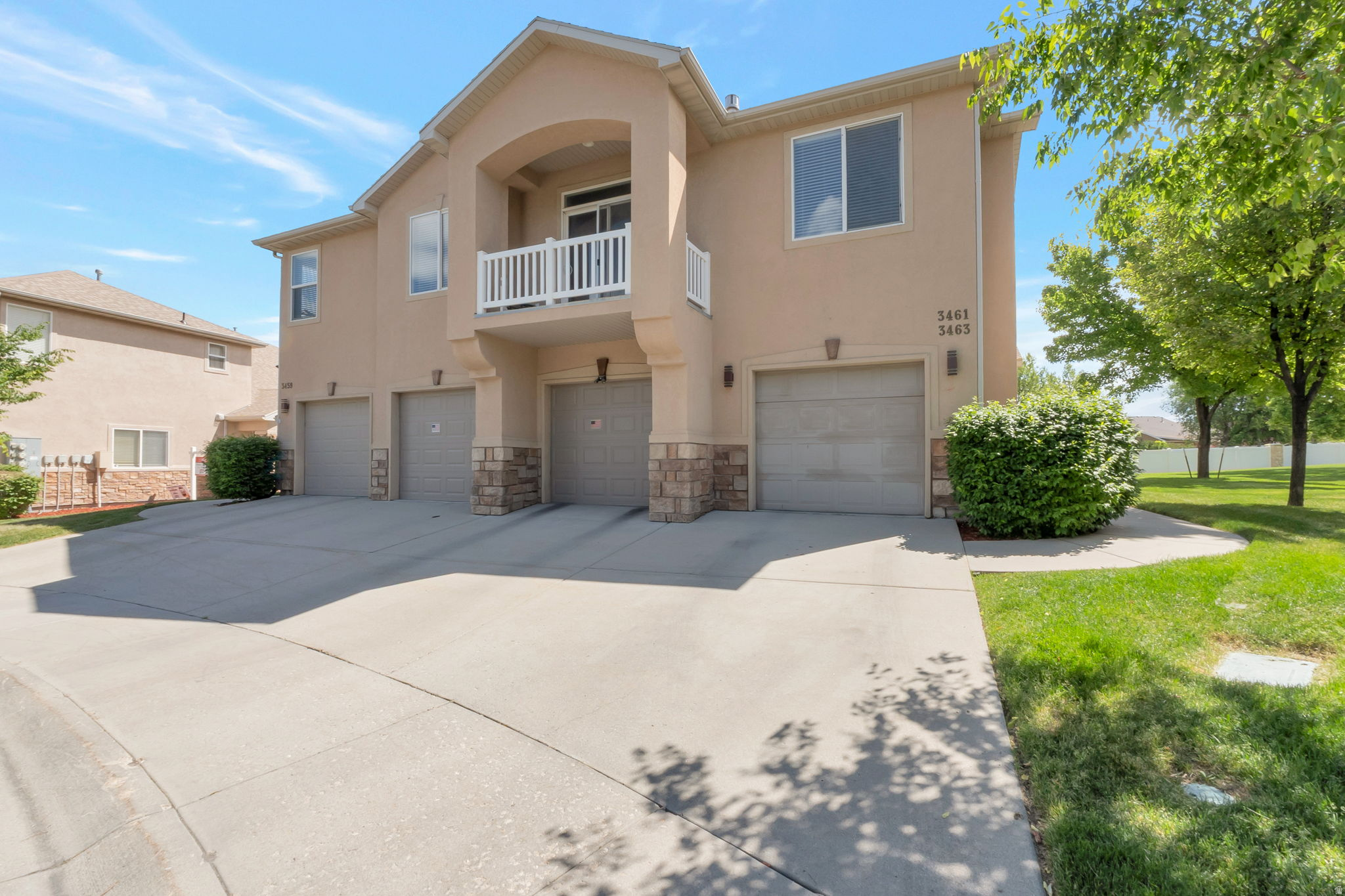 TOWNS AT HUNTER VILLAGE - Residential