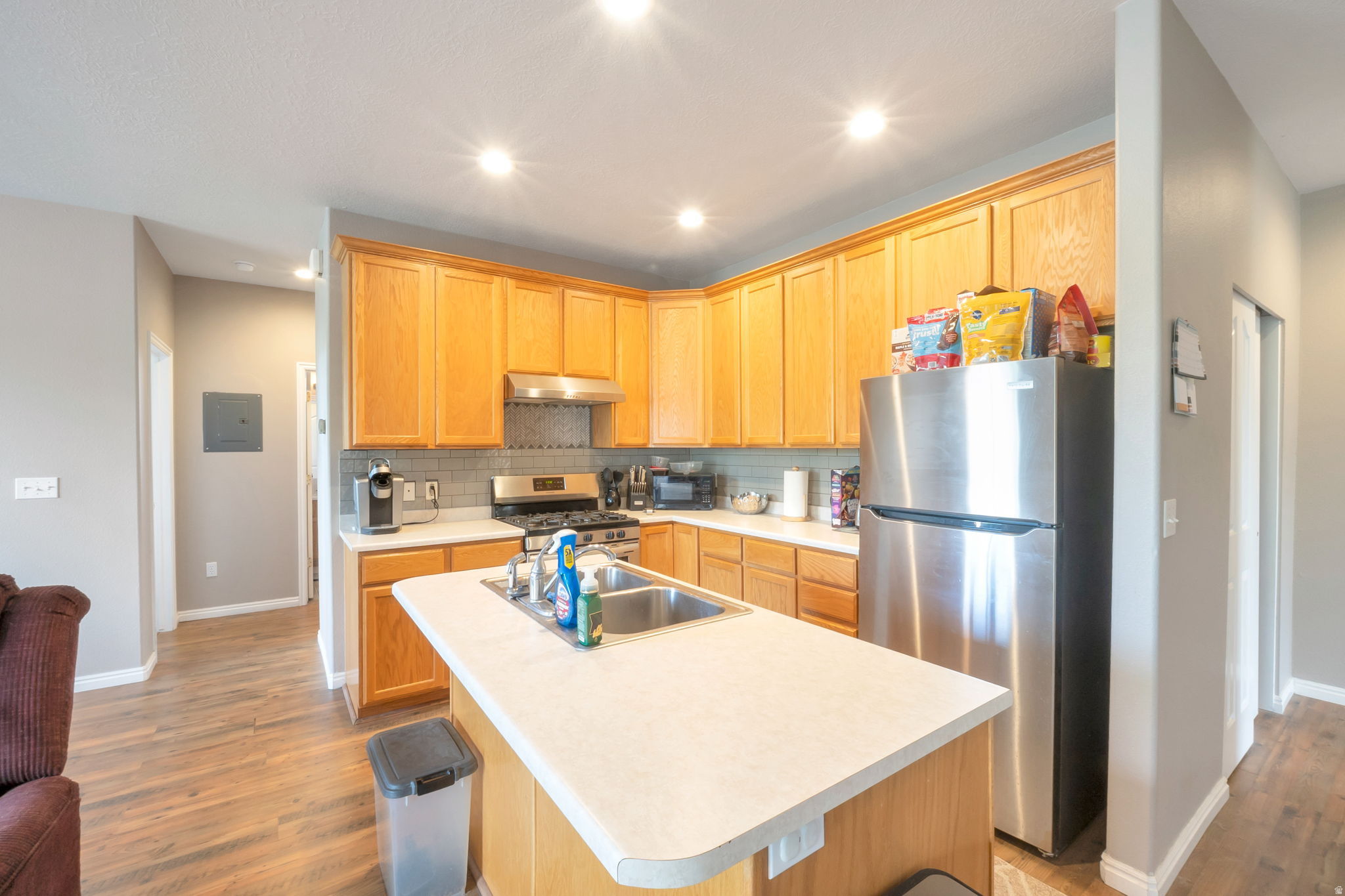 TOWNS AT HUNTER VILLAGE - Residential
