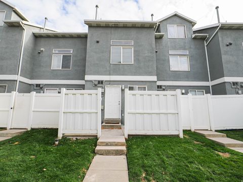 Tiny photo for 475 N REDWOOD RD #3, Salt Lake City, UT 84116 (MLS # 2125580)