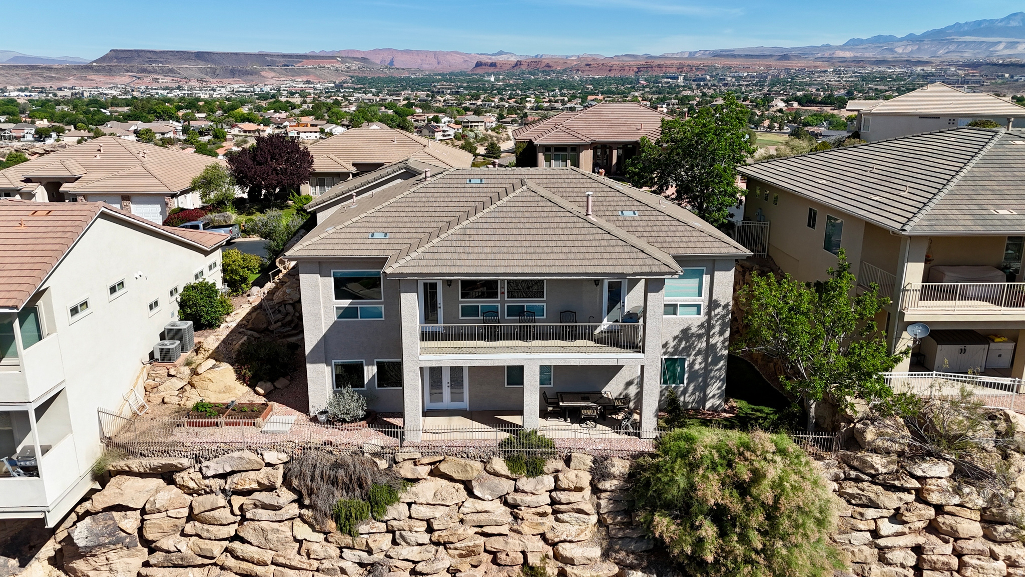 TAMARACK RIDGE EST 5 - Residential