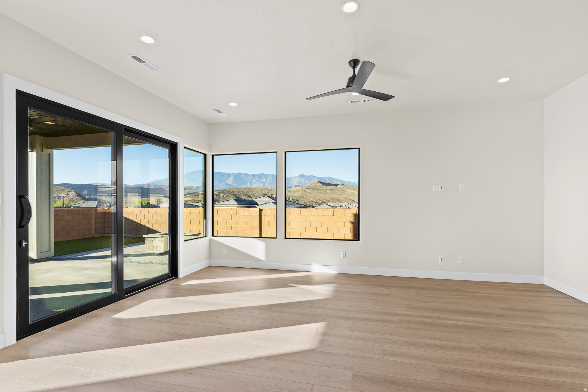 ZIONS GATE ESTATES - Residential