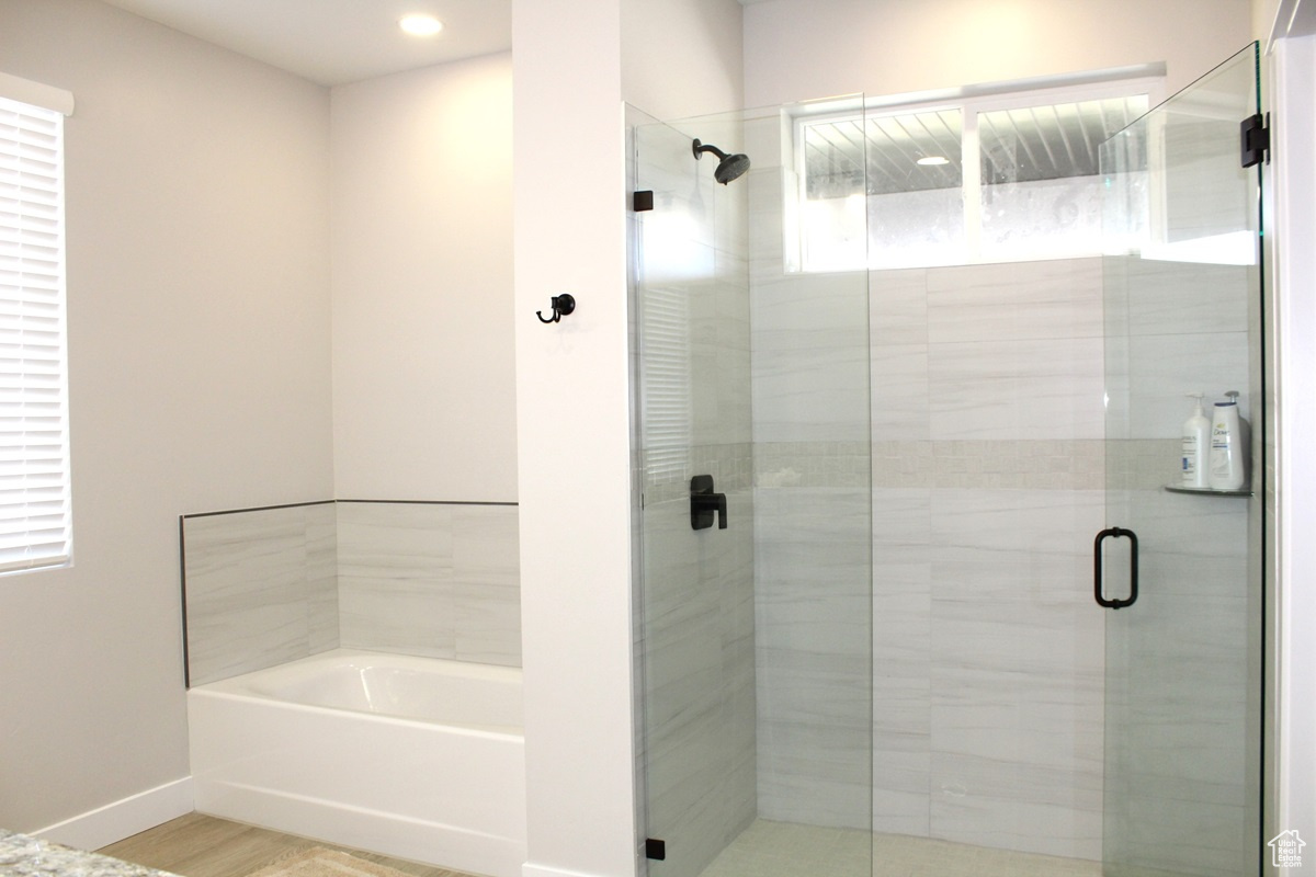 LOT 4, DAYLIGHT ESTATES PLAT A SUBD. - Residential