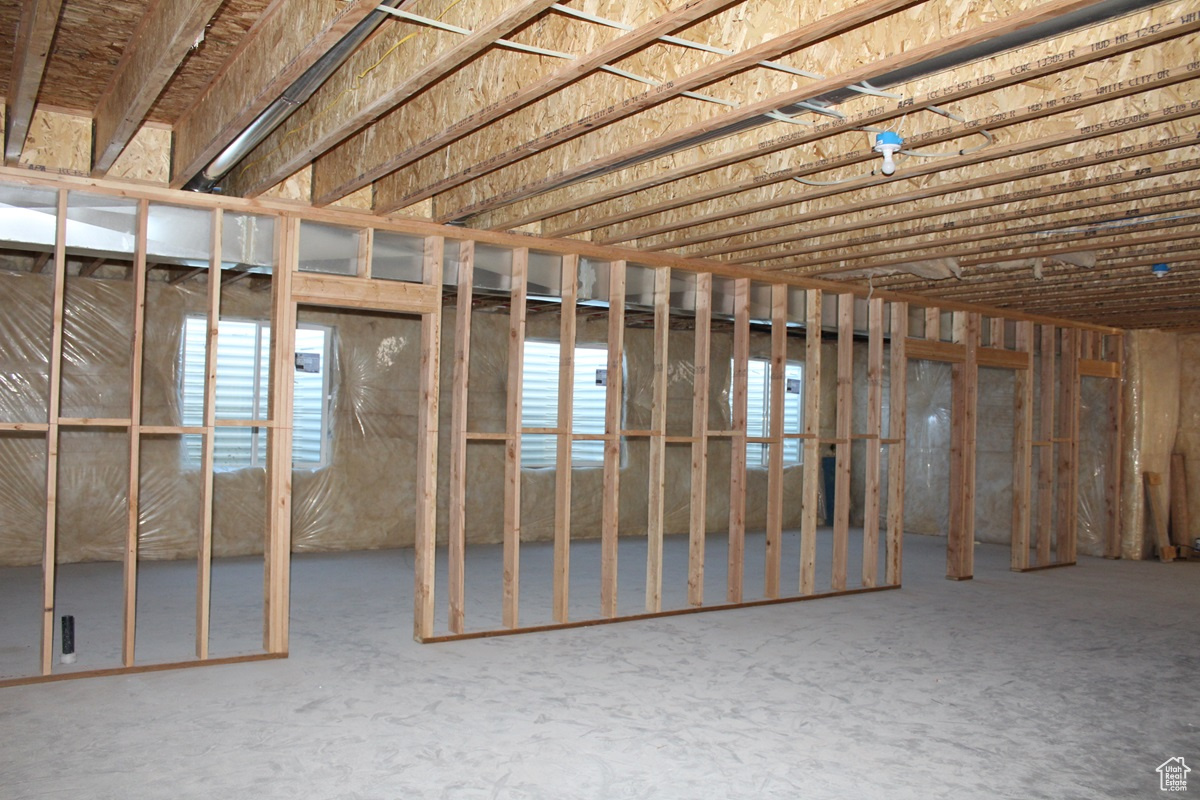 LOT 4, DAYLIGHT ESTATES PLAT A SUBD. - Residential