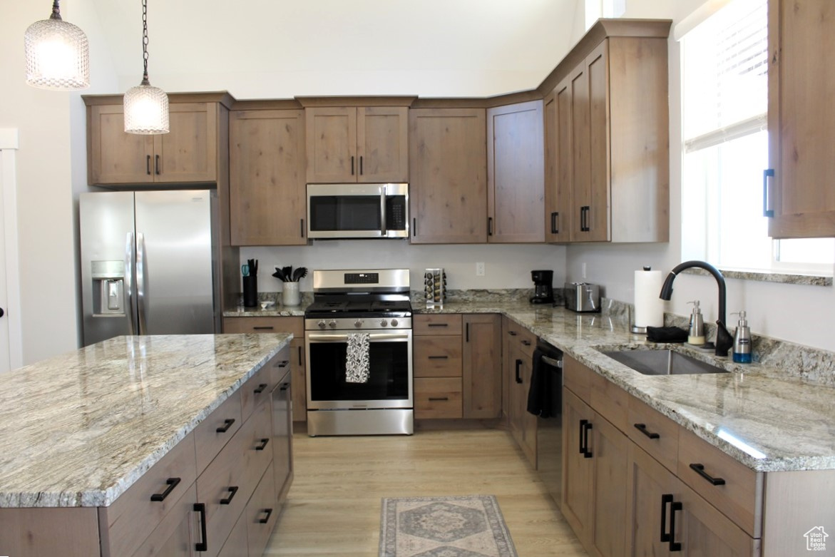 LOT 4, DAYLIGHT ESTATES PLAT A SUBD. - Residential