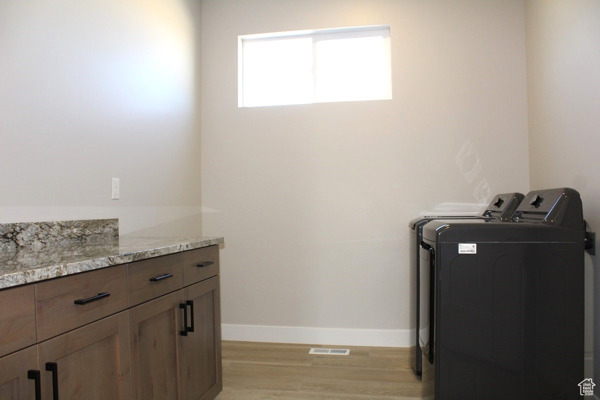 LOT 4, DAYLIGHT ESTATES PLAT A SUBD. - Residential