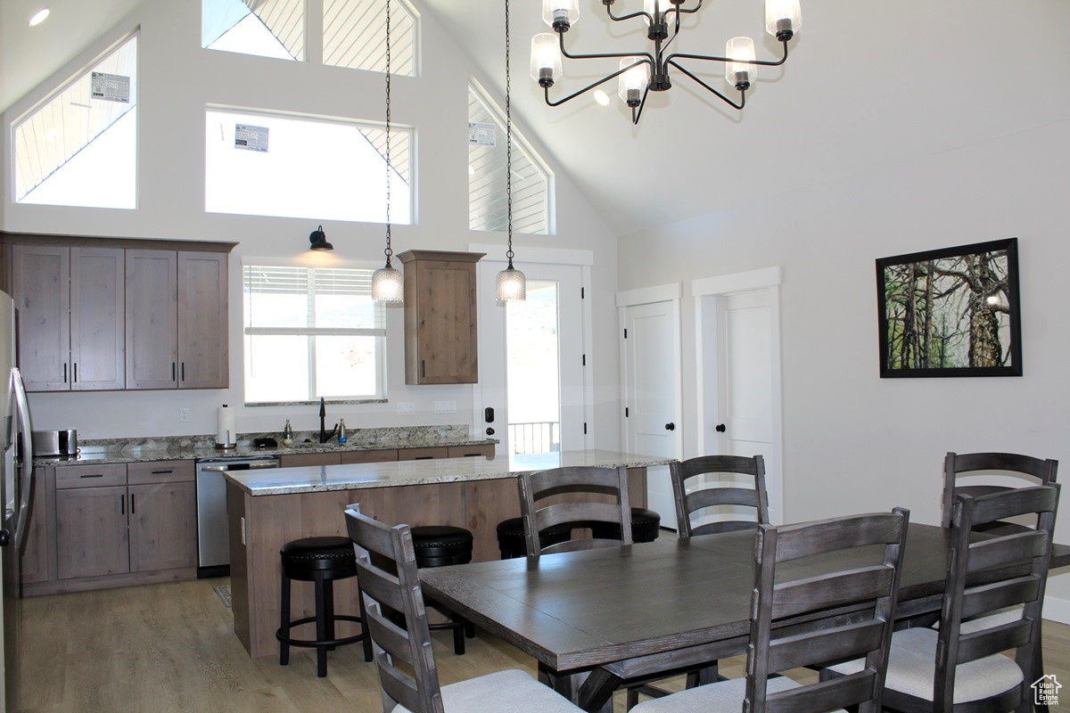 LOT 4, DAYLIGHT ESTATES PLAT A SUBD. - Residential