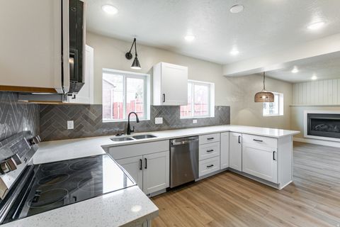 Tiny photo for 150 E 200 S, Farmington, UT 84025 (MLS # 2124040)