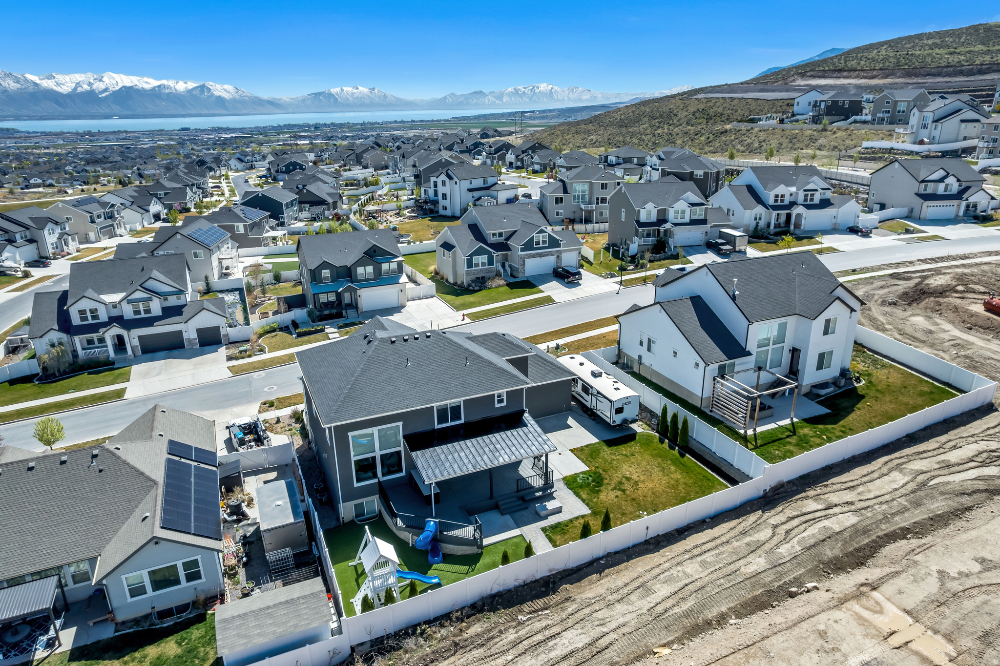 THE RIDGE - Residential