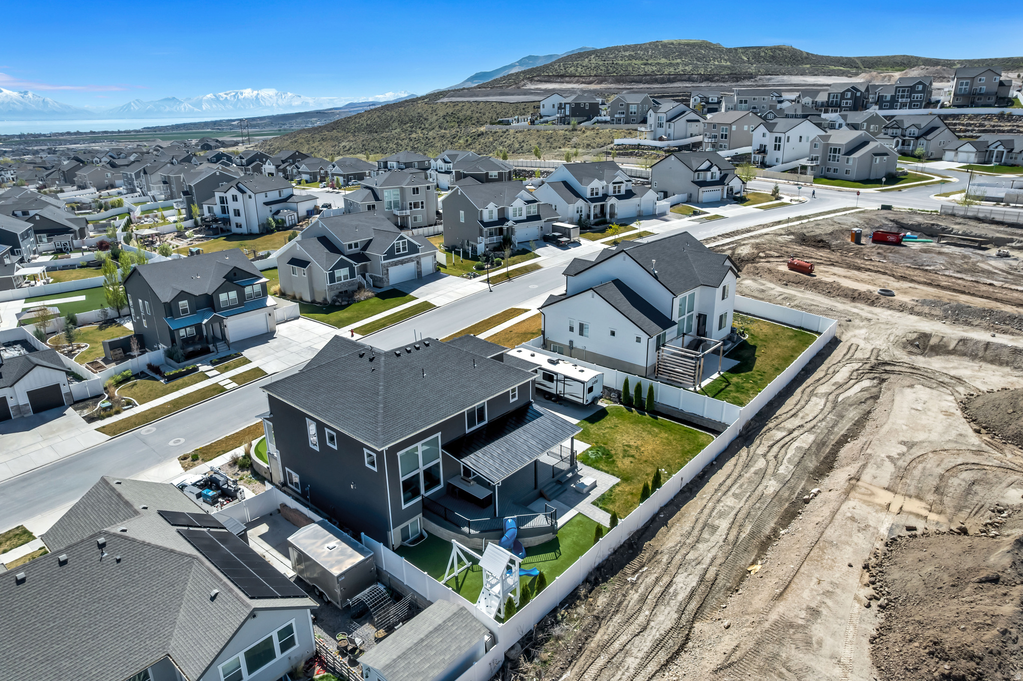 THE RIDGE - Residential