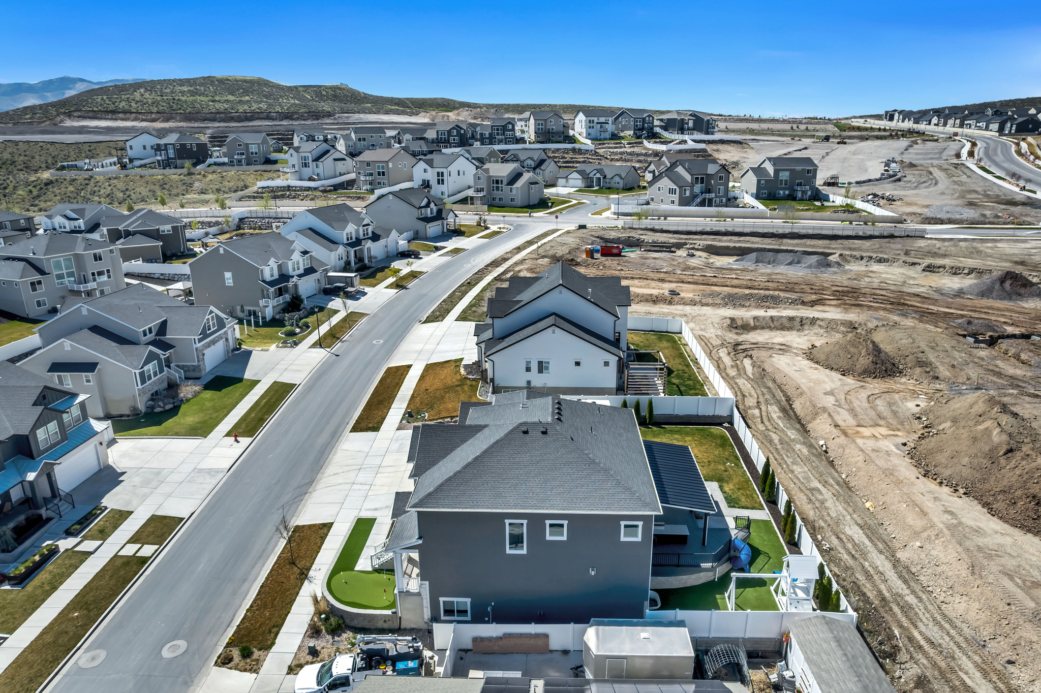 THE RIDGE - Residential