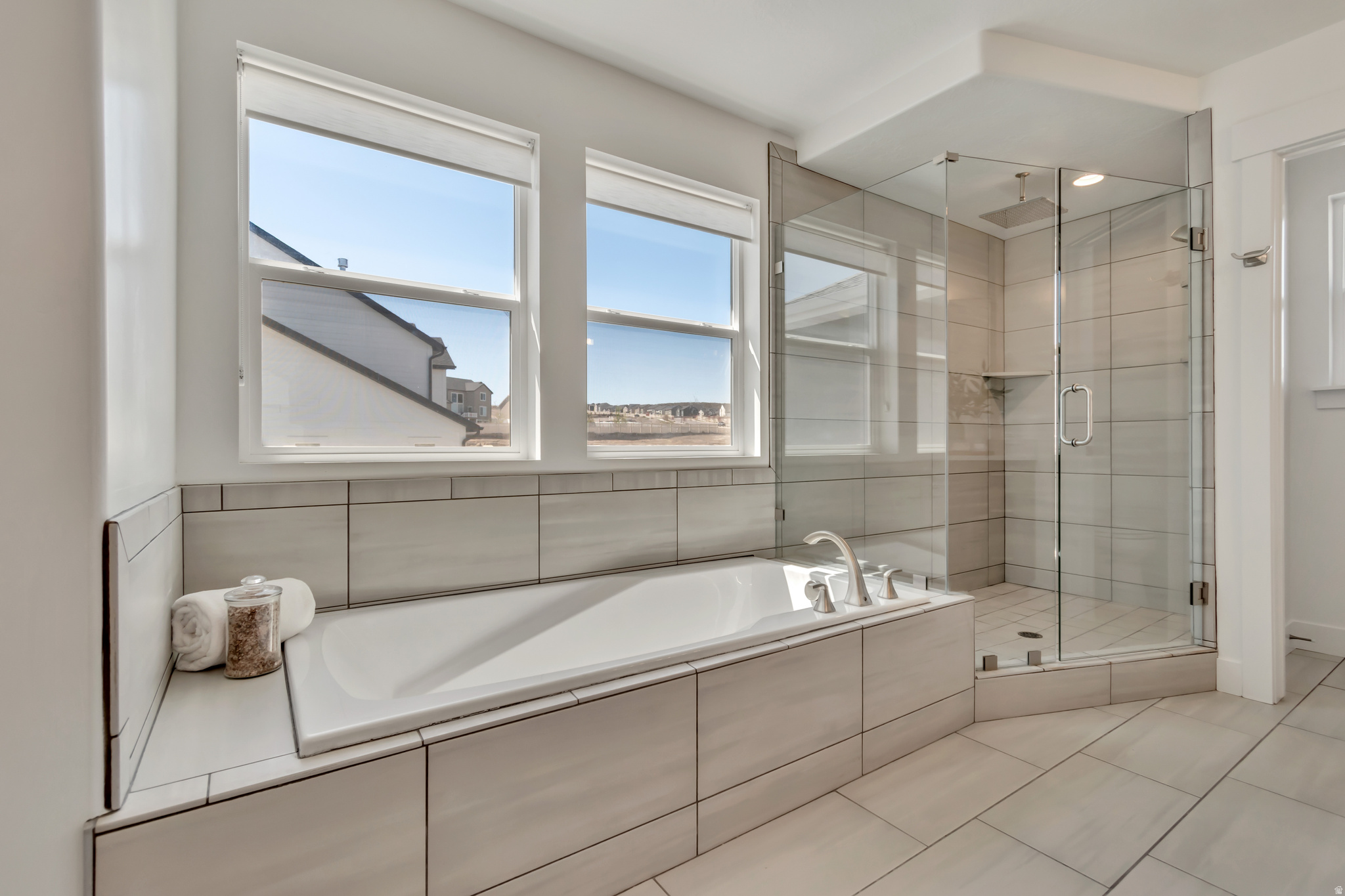 THE RIDGE - Residential