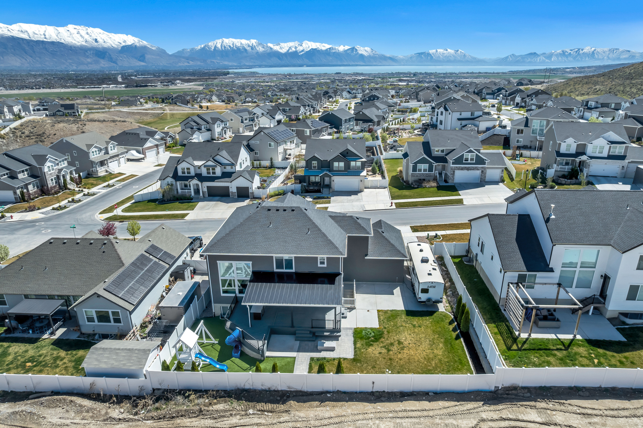 THE RIDGE - Residential