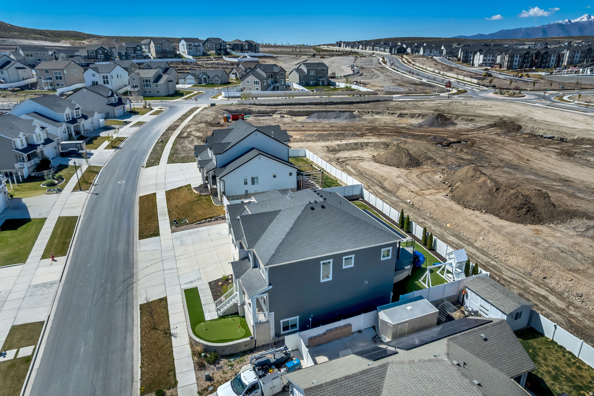 THE RIDGE - Residential