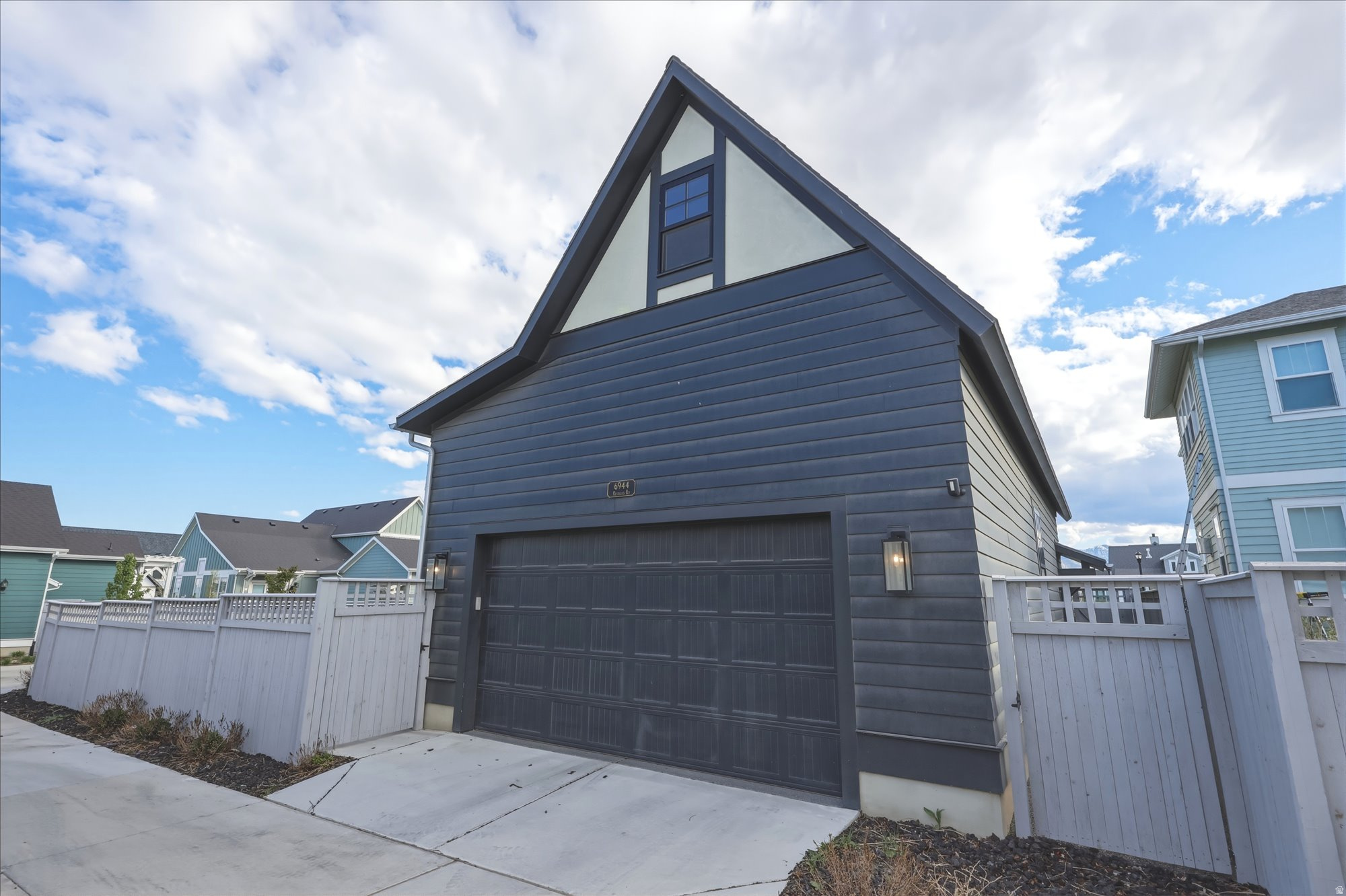 DAYBREAK - Residential