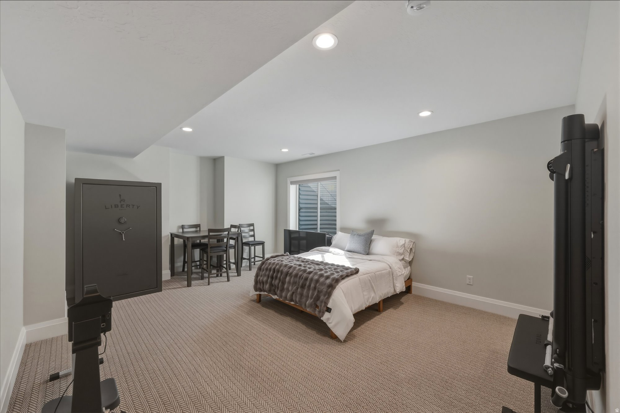 DAYBREAK - Residential