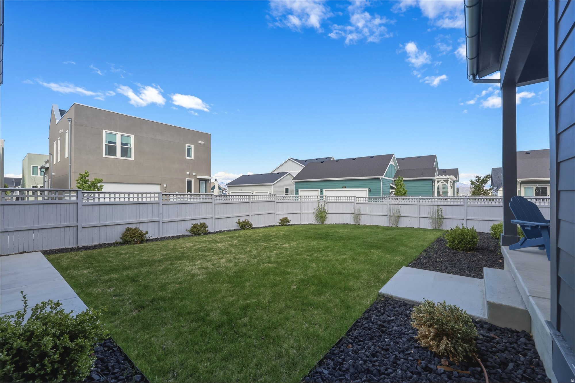 DAYBREAK - Residential