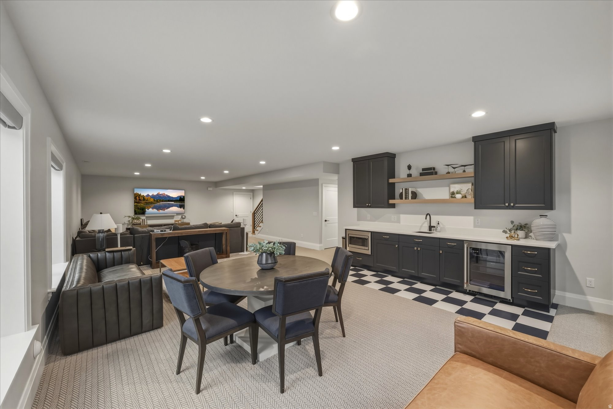 DAYBREAK - Residential