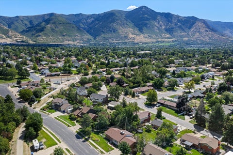 Tiny photo for 424 E 3250 N, North Ogden, UT 84414 (MLS # 2183550)